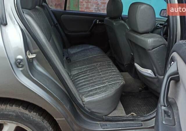 Серый Ниссан Примера, объемом двигателя 2 л и пробегом 332 тыс. км за 2150 $, фото 28 на Automoto.ua