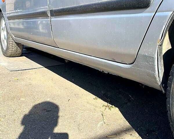 Сірий Ніссан Прімера, об'ємом двигуна 2 л та пробігом 300 тис. км за 2000 $, фото 2 на Automoto.ua