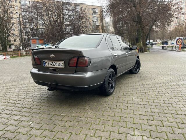 Серый Ниссан Примера, объемом двигателя 1.8 л и пробегом 500 тыс. км за 2499 $, фото 4 на Automoto.ua