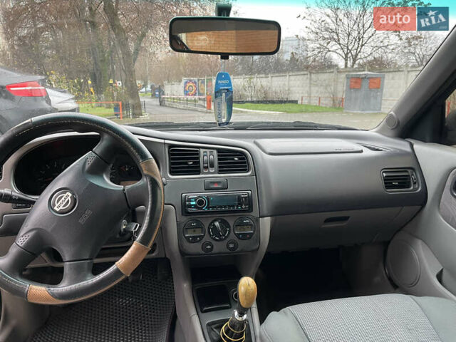 Серый Ниссан Примера, объемом двигателя 2 л и пробегом 500 тыс. км за 2499 $, фото 12 на Automoto.ua