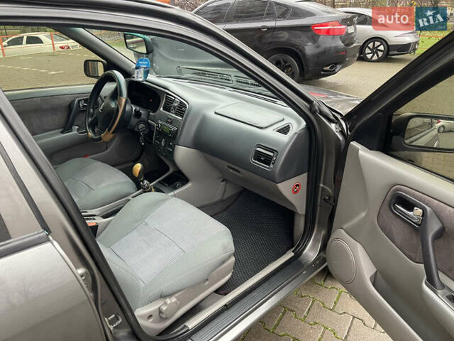 Серый Ниссан Примера, объемом двигателя 2 л и пробегом 500 тыс. км за 2499 $, фото 9 на Automoto.ua