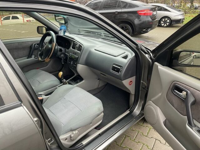 Серый Ниссан Примера, объемом двигателя 1.8 л и пробегом 500 тыс. км за 2499 $, фото 6 на Automoto.ua