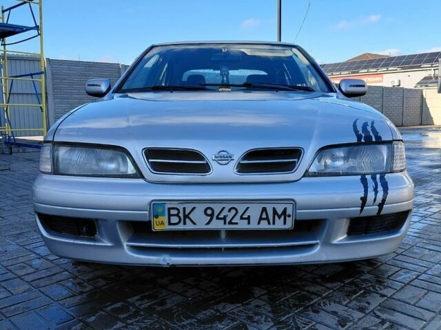Сірий Ніссан Прімера, об'ємом двигуна 2 л та пробігом 354 тис. км за 2300 $, фото 1 на Automoto.ua