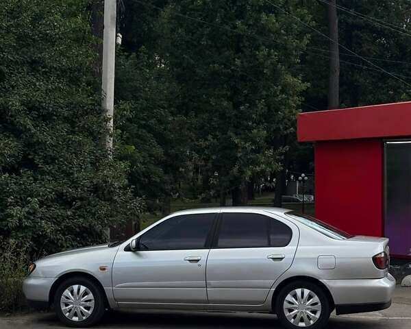 Серый Ниссан Примера, объемом двигателя 1.6 л и пробегом 185 тыс. км за 2599 $, фото 1 на Automoto.ua