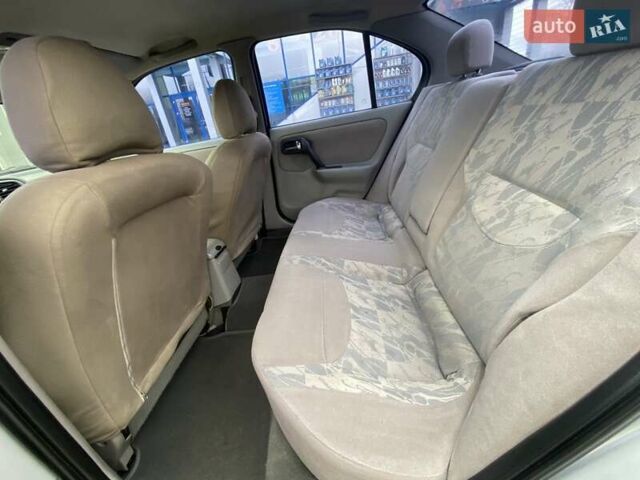 Сірий Ніссан Прімера, об'ємом двигуна 1.6 л та пробігом 308 тис. км за 3800 $, фото 19 на Automoto.ua