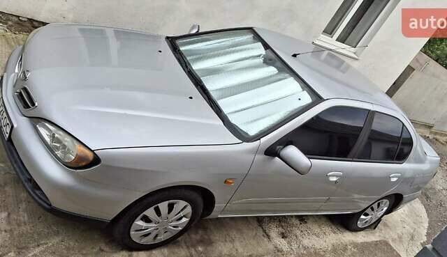 Серый Ниссан Примера, объемом двигателя 1.6 л и пробегом 185 тыс. км за 2599 $, фото 4 на Automoto.ua