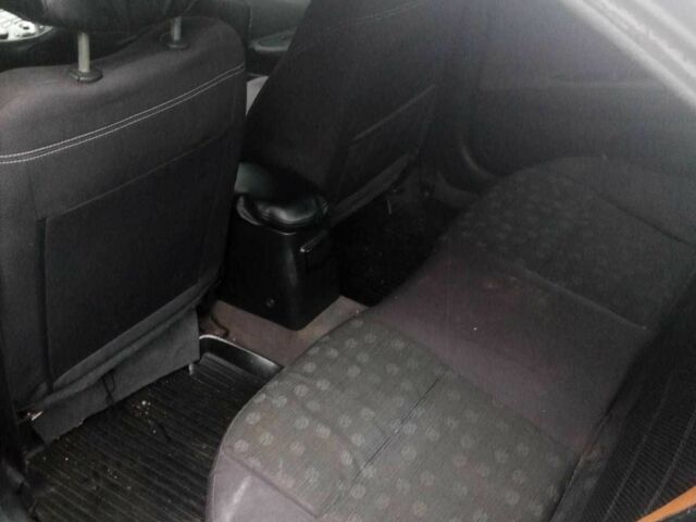 Серый Ниссан Примера, объемом двигателя 1.8 л и пробегом 100 тыс. км за 3200 $, фото 7 на Automoto.ua