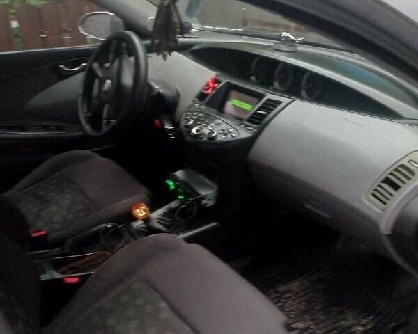 Серый Ниссан Примера, объемом двигателя 1.8 л и пробегом 100 тыс. км за 3200 $, фото 7 на Automoto.ua
