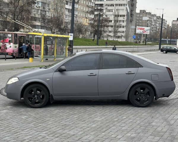 Серый Ниссан Примера, объемом двигателя 2 л и пробегом 235 тыс. км за 2999 $, фото 1 на Automoto.ua