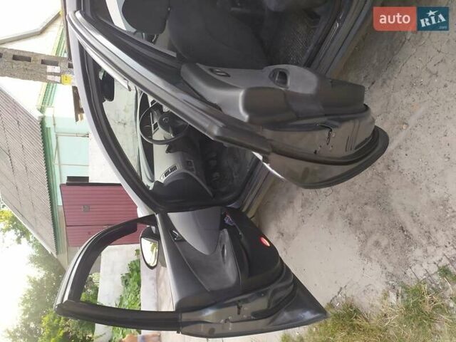 Серый Ниссан Примера, объемом двигателя 1.6 л и пробегом 190 тыс. км за 5200 $, фото 5 на Automoto.ua