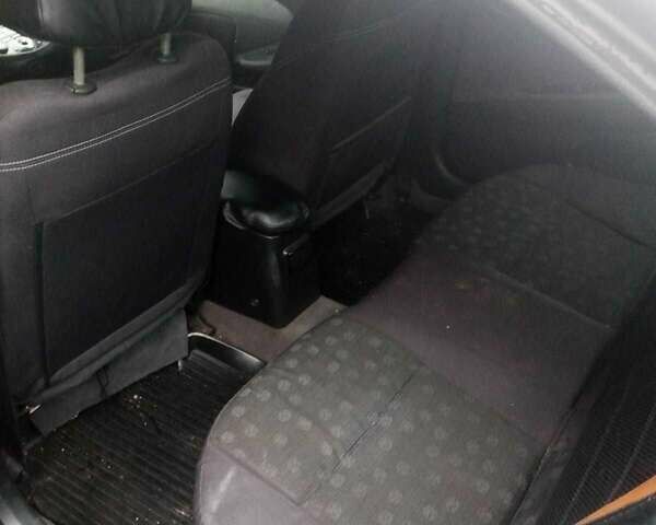 Серый Ниссан Примера, объемом двигателя 1.8 л и пробегом 100 тыс. км за 3200 $, фото 6 на Automoto.ua