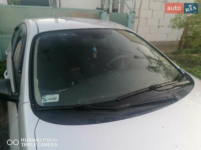 Сірий Ніссан Прімера, об'ємом двигуна 1.8 л та пробігом 403 тис. км за 3000 $, фото 5 на Automoto.ua