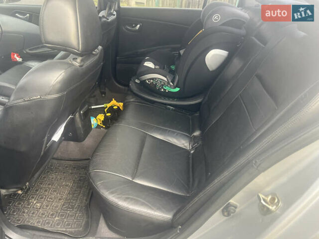 Сірий Ніссан Прімера, об'ємом двигуна 2 л та пробігом 245 тис. км за 2700 $, фото 13 на Automoto.ua