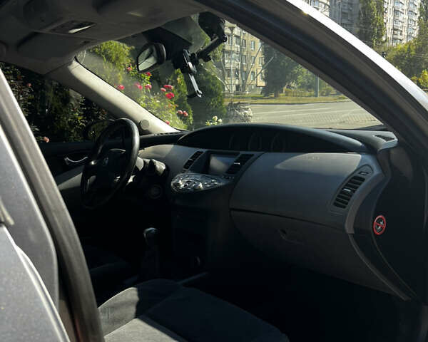 Серый Ниссан Примера, объемом двигателя 1.8 л и пробегом 158 тыс. км за 3500 $, фото 8 на Automoto.ua