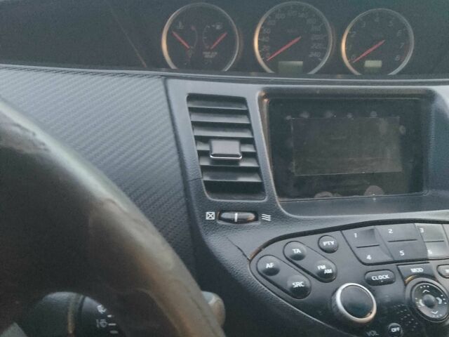 Серый Ниссан Примера, объемом двигателя 1.8 л и пробегом 255 тыс. км за 4000 $, фото 5 на Automoto.ua