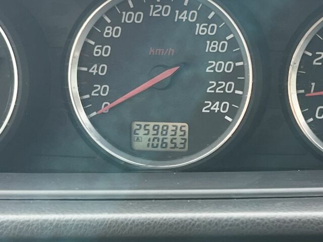 Серый Ниссан Примера, объемом двигателя 2 л и пробегом 260 тыс. км за 3999 $, фото 7 на Automoto.ua