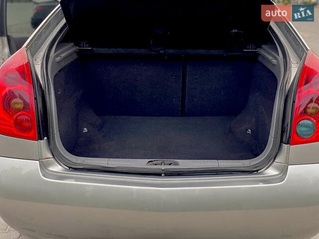 Сірий Ніссан Прімера, об'ємом двигуна 1.9 л та пробігом 234 тис. км за 3499 $, фото 21 на Automoto.ua