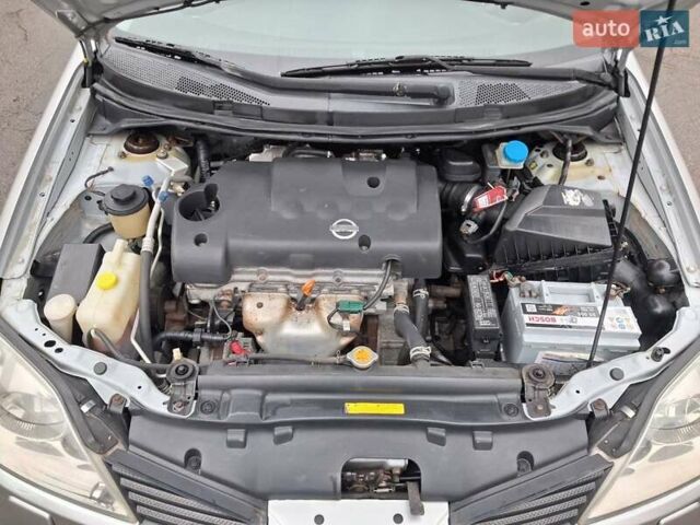 Серый Ниссан Примера, объемом двигателя 1.8 л и пробегом 215 тыс. км за 4800 $, фото 9 на Automoto.ua