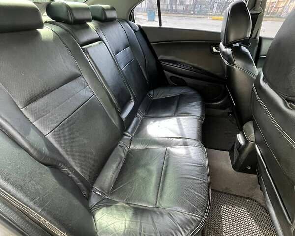 Серый Ниссан Примера, объемом двигателя 2 л и пробегом 244 тыс. км за 3950 $, фото 9 на Automoto.ua