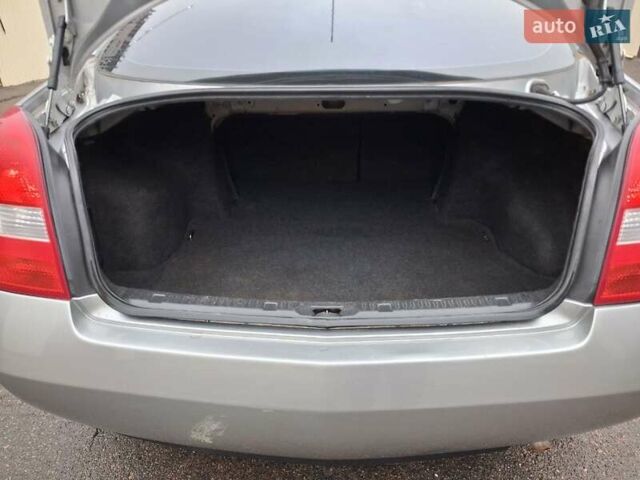 Серый Ниссан Примера, объемом двигателя 1.8 л и пробегом 215 тыс. км за 4800 $, фото 12 на Automoto.ua