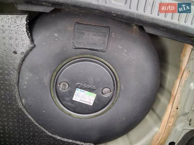 Серый Ниссан Примера, объемом двигателя 1.8 л и пробегом 215 тыс. км за 4800 $, фото 13 на Automoto.ua