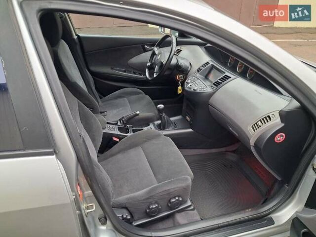 Серый Ниссан Примера, объемом двигателя 1.8 л и пробегом 215 тыс. км за 4800 $, фото 24 на Automoto.ua