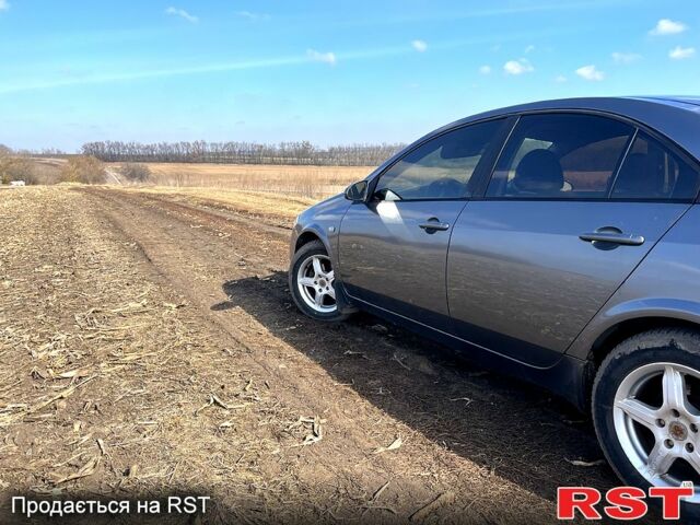 Серый Ниссан Примера, объемом двигателя 1.6 л и пробегом 252 тыс. км за 3400 $, фото 1 на Automoto.ua