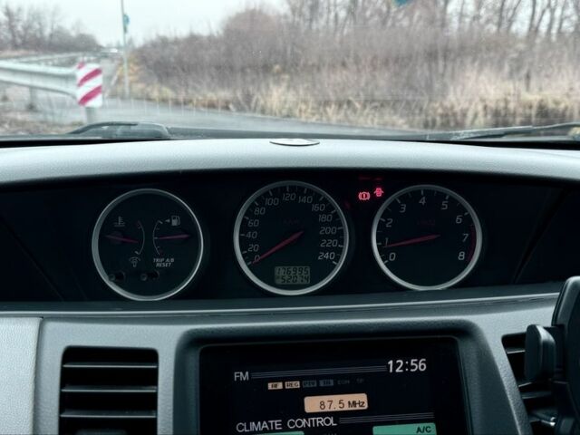 Серый Ниссан Примера, объемом двигателя 1.8 л и пробегом 177 тыс. км за 4000 $, фото 7 на Automoto.ua