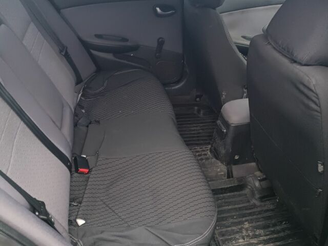 Серый Ниссан Примера, объемом двигателя 1.8 л и пробегом 333 тыс. км за 4500 $, фото 5 на Automoto.ua