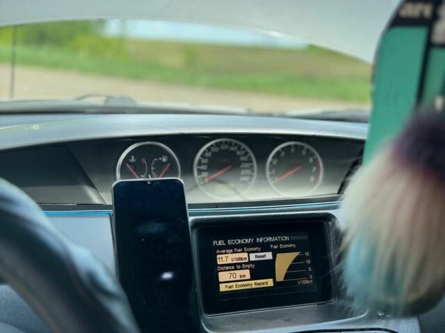 Серый Ниссан Примера, объемом двигателя 2 л и пробегом 100 тыс. км за 4000 $, фото 5 на Automoto.ua