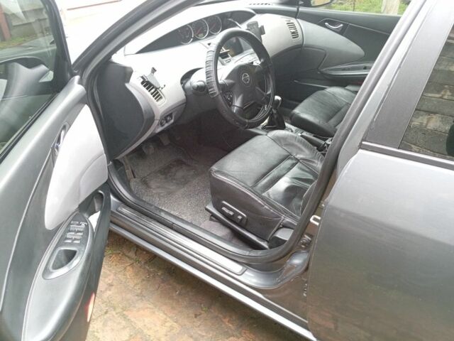 Серый Ниссан Примера, объемом двигателя 1.8 л и пробегом 253 тыс. км за 3900 $, фото 1 на Automoto.ua