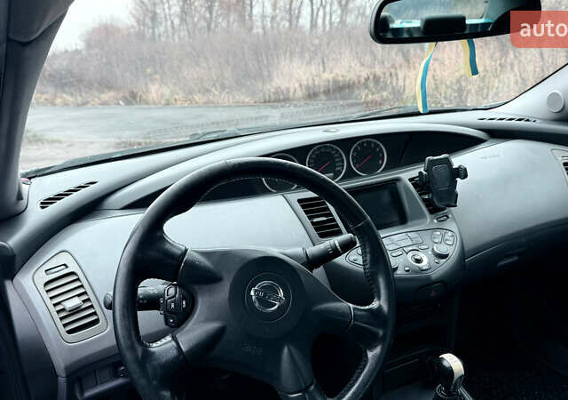 Серый Ниссан Примера, объемом двигателя 1.8 л и пробегом 177 тыс. км за 4000 $, фото 5 на Automoto.ua