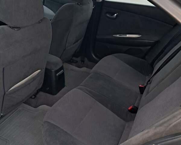 Серый Ниссан Примера, объемом двигателя 1.8 л и пробегом 232 тыс. км за 3500 $, фото 6 на Automoto.ua