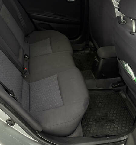 Серый Ниссан Примера, объемом двигателя 1.8 л и пробегом 190 тыс. км за 3500 $, фото 18 на Automoto.ua