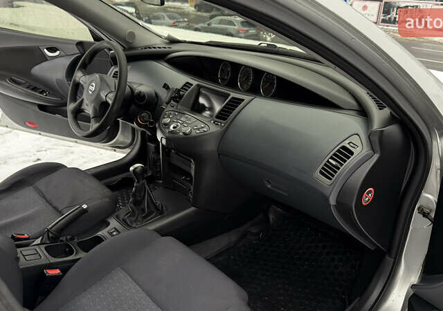 Серый Ниссан Примера, объемом двигателя 1.8 л и пробегом 190 тыс. км за 3500 $, фото 15 на Automoto.ua