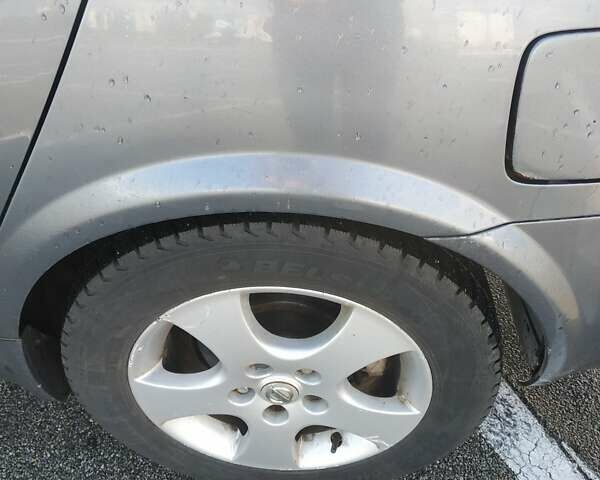 Серый Ниссан Примера, объемом двигателя 2 л и пробегом 250 тыс. км за 3000 $, фото 33 на Automoto.ua