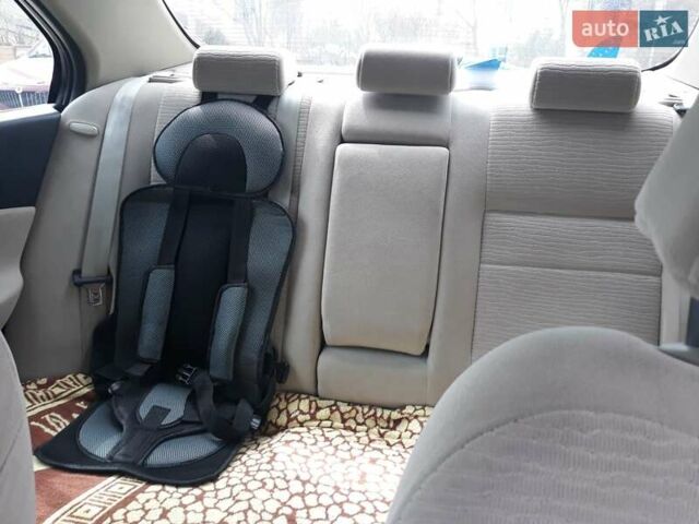 Серый Ниссан Примера, объемом двигателя 1.6 л и пробегом 210 тыс. км за 5000 $, фото 14 на Automoto.ua