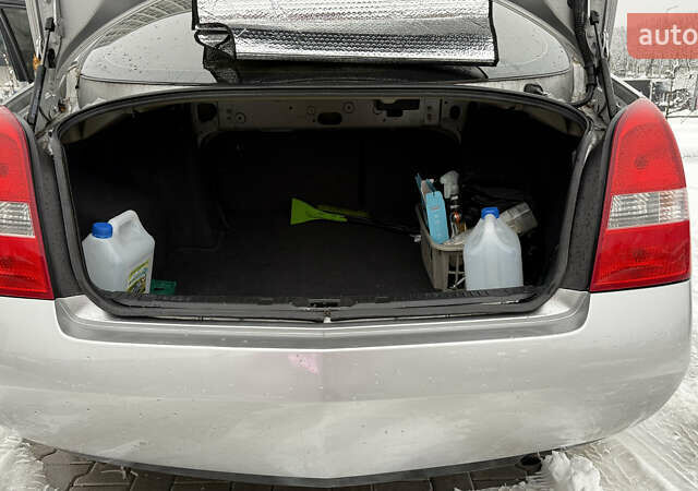 Серый Ниссан Примера, объемом двигателя 1.8 л и пробегом 190 тыс. км за 3500 $, фото 20 на Automoto.ua