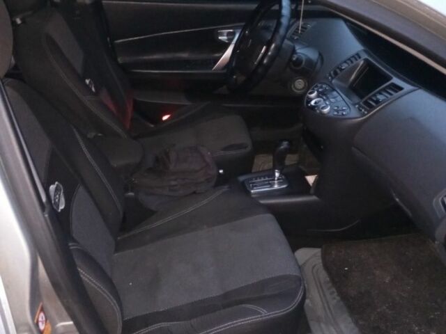 Серый Ниссан Примера, объемом двигателя 2 л и пробегом 280 тыс. км за 3000 $, фото 6 на Automoto.ua