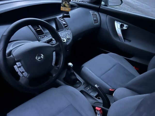 Серый Ниссан Примера, объемом двигателя 1.6 л и пробегом 280 тыс. км за 3400 $, фото 6 на Automoto.ua