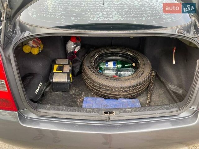 Серый Ниссан Примера, объемом двигателя 2 л и пробегом 252 тыс. км за 4600 $, фото 23 на Automoto.ua