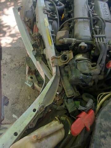 Сірий Ніссан Прімера, об'ємом двигуна 2 л та пробігом 70 тис. км за 2000 $, фото 1 на Automoto.ua