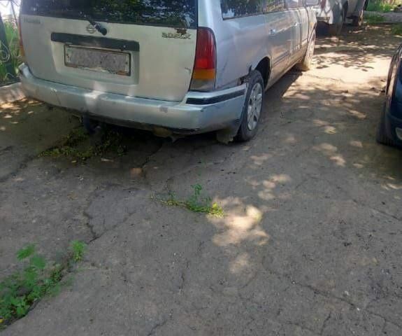 Сірий Ніссан Прімера, об'ємом двигуна 2 л та пробігом 70 тис. км за 1000 $, фото 7 на Automoto.ua