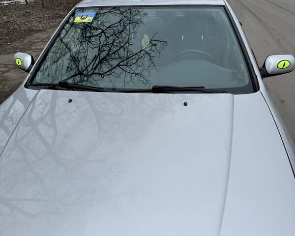 Серый Ниссан Примера, объемом двигателя 1.8 л и пробегом 120 тыс. км за 3200 $, фото 12 на Automoto.ua