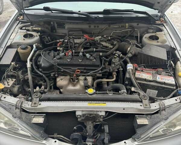 Серый Ниссан Примера, объемом двигателя 1.8 л и пробегом 120 тыс. км за 3200 $, фото 8 на Automoto.ua