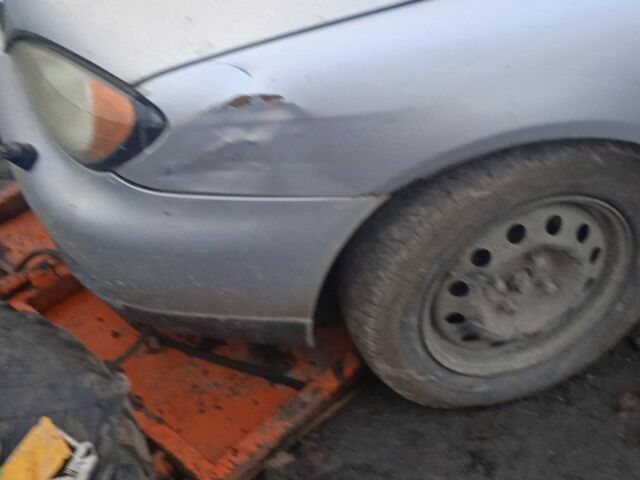 Серый Ниссан Примера, объемом двигателя 2 л и пробегом 300 тыс. км за 900 $, фото 3 на Automoto.ua