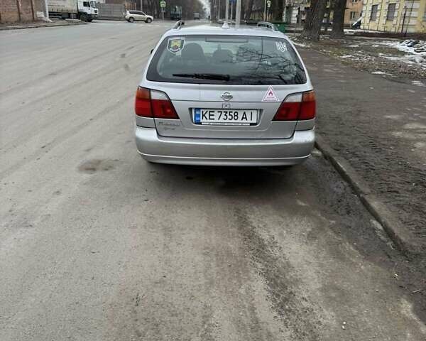 Серый Ниссан Примера, объемом двигателя 1.8 л и пробегом 120 тыс. км за 3200 $, фото 7 на Automoto.ua