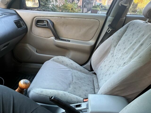 Ниссан Примера 2000 в Виннице на Automoto.ua Серый Ниссан Примера, объемом двигателя 1.8 л и пробегом 3 тыс. км за 1700 $, фото 5 на Automoto.ua