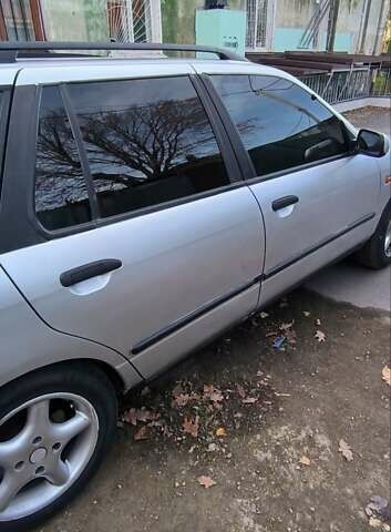 Серый Ниссан Примера, объемом двигателя 1.77 л и пробегом 277 тыс. км за 2900 $, фото 6 на Automoto.ua