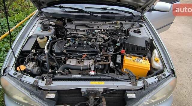 Серый Ниссан Примера, объемом двигателя 1.77 л и пробегом 277 тыс. км за 2900 $, фото 13 на Automoto.ua